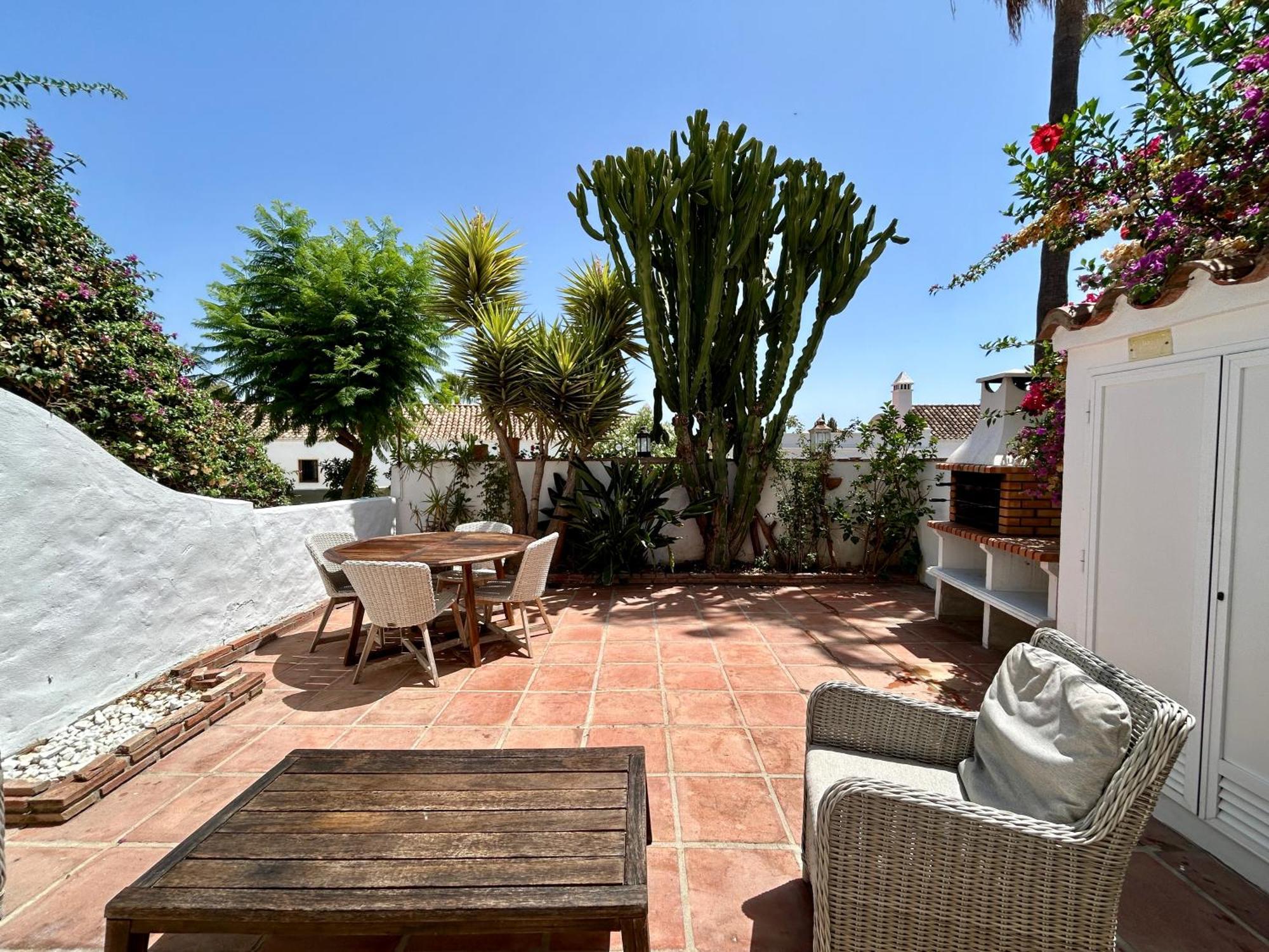 House In Surrounded By Golf Courses Holiday home *