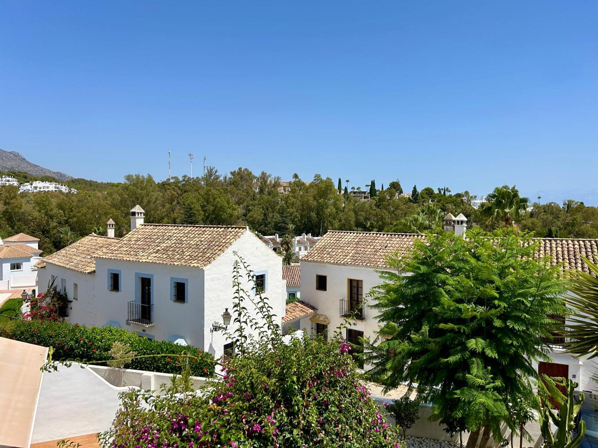 House In Surrounded By Golf Courses Holiday home *